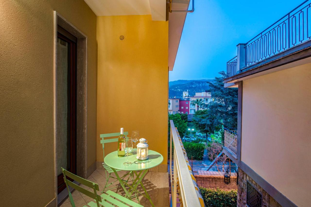 Casa Evelina Hotel Sant'Agnello Buitenkant foto